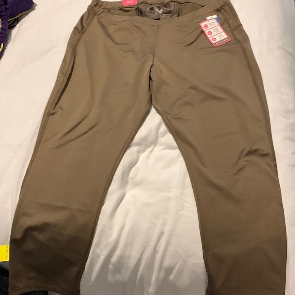 Old Navy Capri Activewear Size M